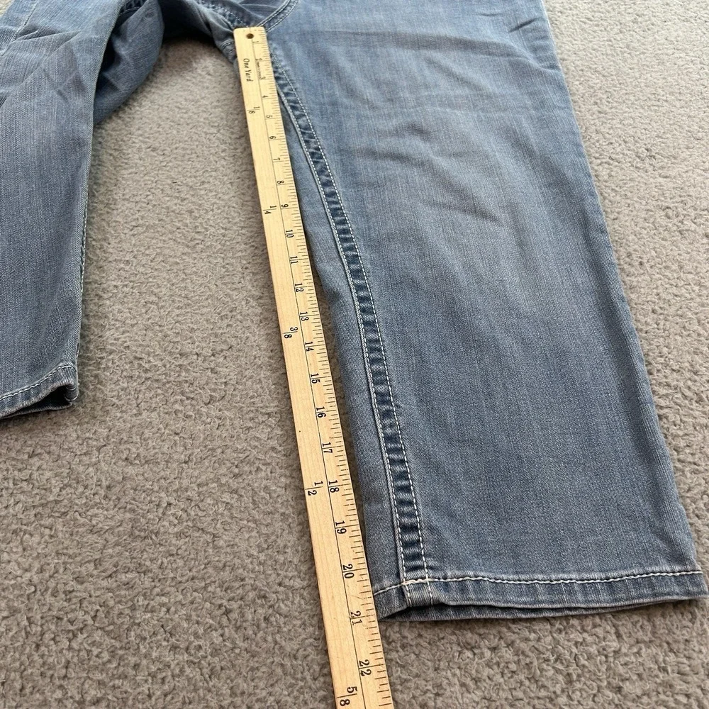 LEE Jeans Womens  12 Medium Blue‎ Slender Secret Embroidered Cropped Capri Denim